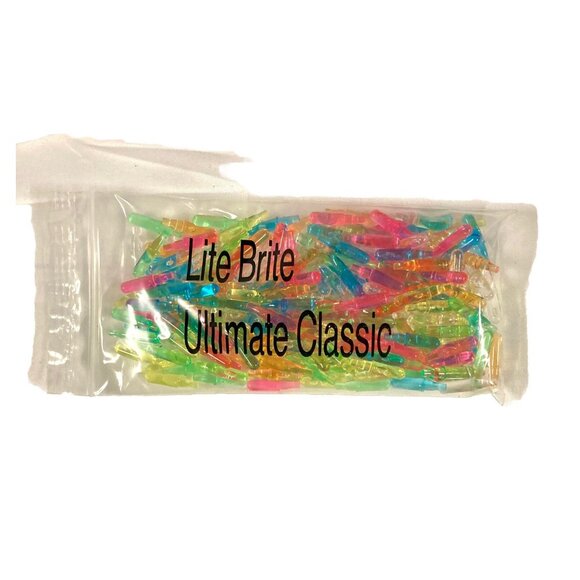 Hasbro Lite Brite Ultimate Classic Light Peg Most Childhood Toy - Picture 4 of 7